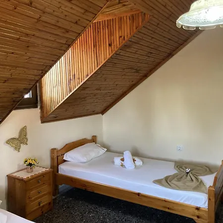 Apartment Magda Nea Vrasna