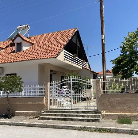 Magda Apartment Nea Vrasna