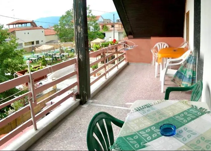 Magda Apartment Nea Vrasna
